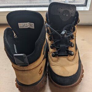 TIMBERLAND GREENSTRIDE MOTION 6 Kids, SIZE 1Y (youth)